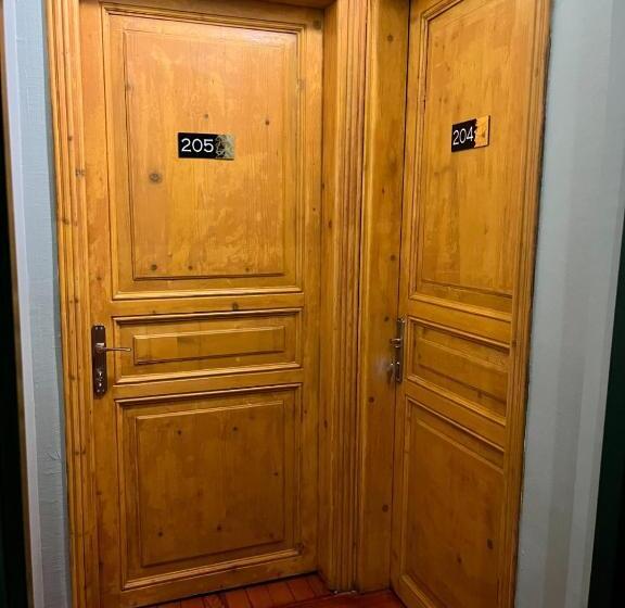 ホテル Dimora Kadıköy