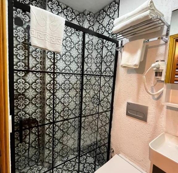 ホテル Dimora Kadıköy