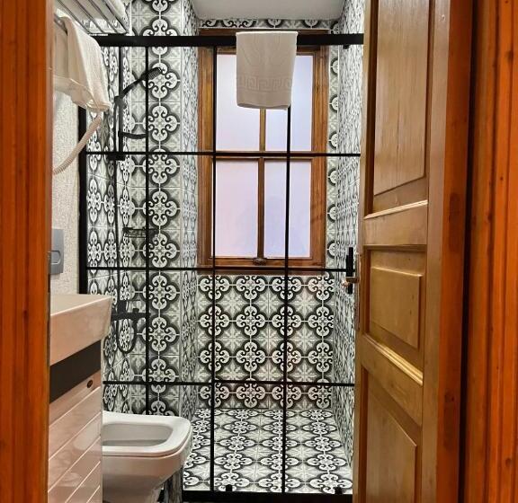 ホテル Dimora Kadıköy