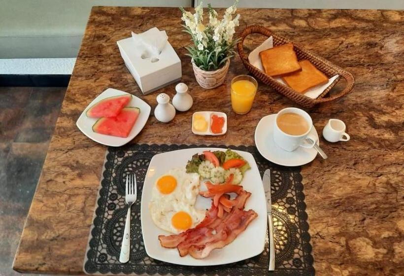 酒店 Happy Beach Jomtien Guesthouse