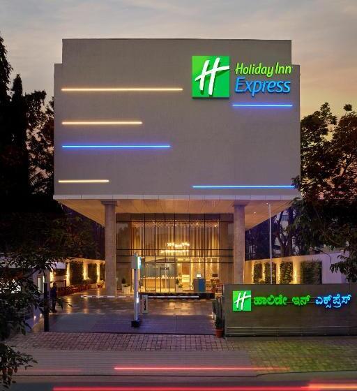 בית מלון כפרי Holiday Inn Express Bengaluru Bommasandra, An Ihg