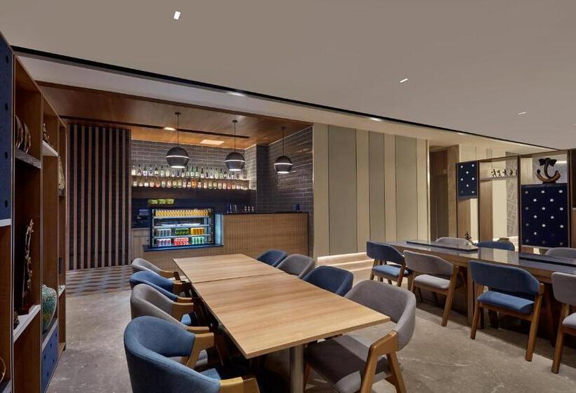 בית מלון כפרי Holiday Inn Express Bengaluru Bommasandra, An Ihg