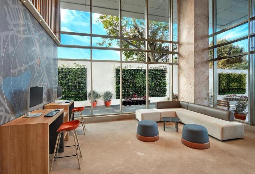 בית מלון כפרי Holiday Inn Express Bengaluru Bommasandra, An Ihg