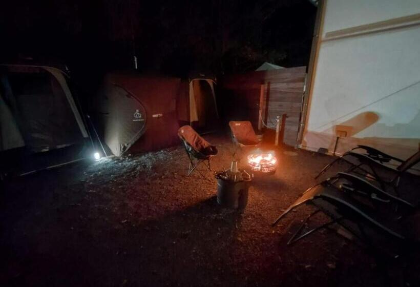 בית מלון כפרי Innocence Resort  In Chiba Resol