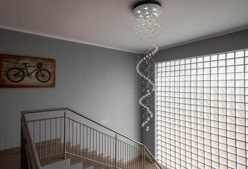 בית מלון כפרי Isijula Boutique