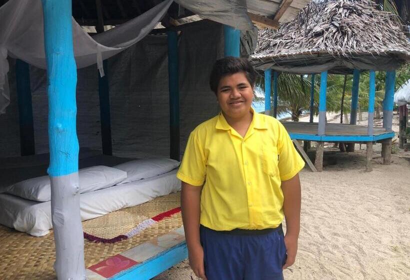 هتل Jaymy Beach Fales