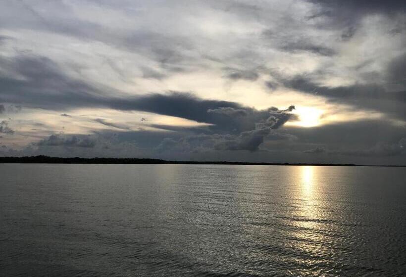 فندق Kanikasundari Home Stay