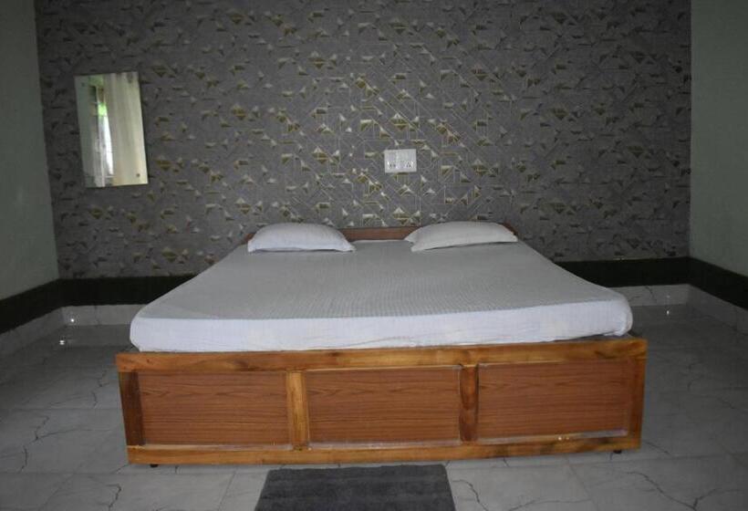 فندق Kanikasundari Home Stay