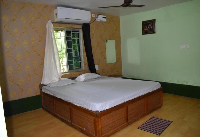 فندق Kanikasundari Home Stay