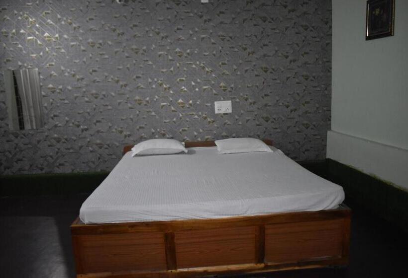 فندق Kanikasundari Home Stay