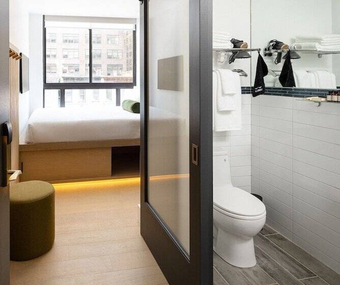 酒店 Little Charlie