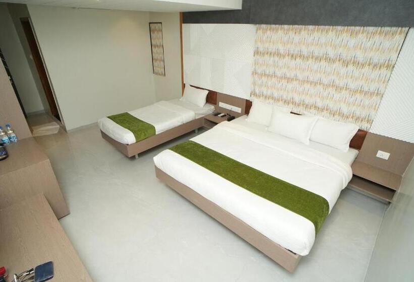 ホテル Modi Samrat