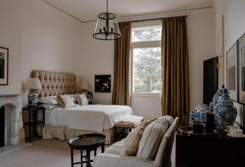 בית מלון כפרי Moss Manor