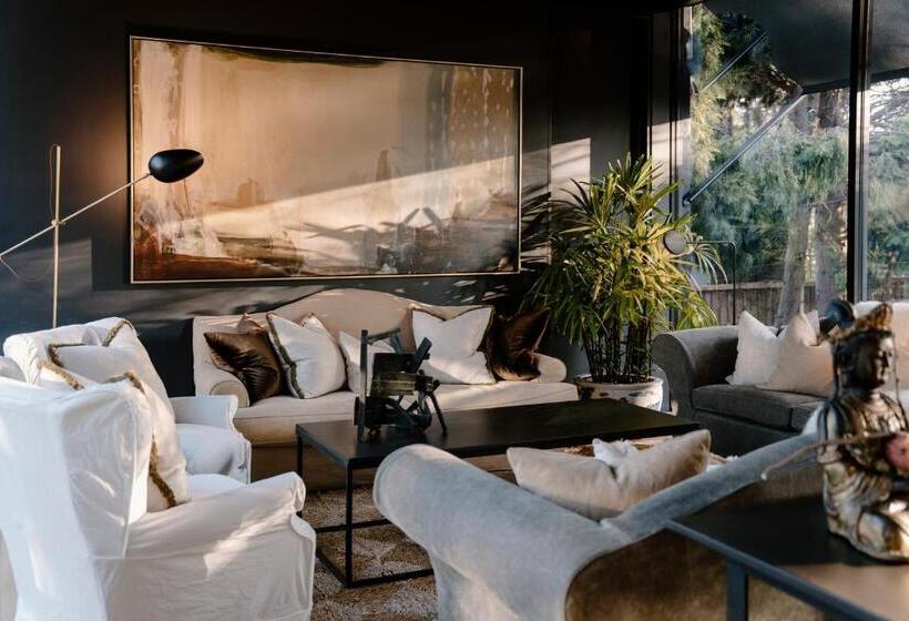 בית מלון כפרי Moss Manor