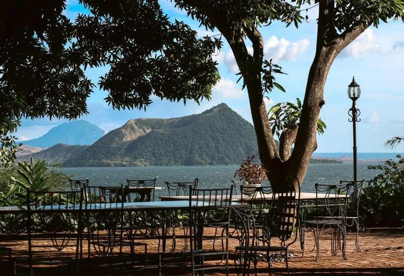 בית מלון כפרי Nuuk Taal Lake