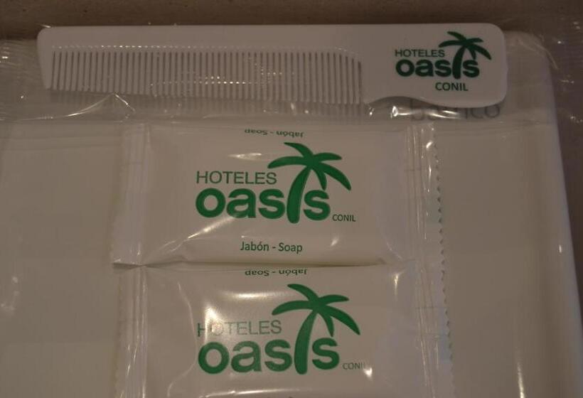 Отель Oasis Centro