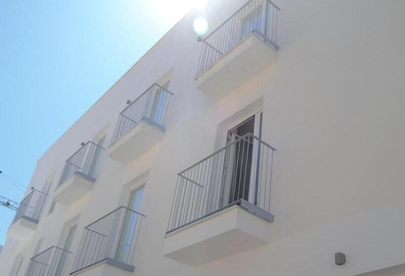 Отель Oasis Centro