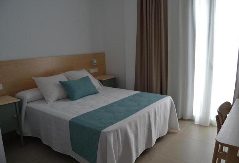 Отель Oasis Centro