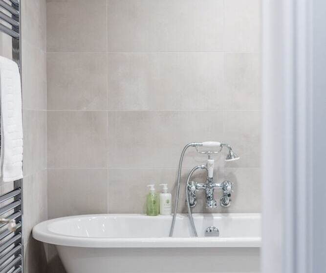 فندق Old Abbey House