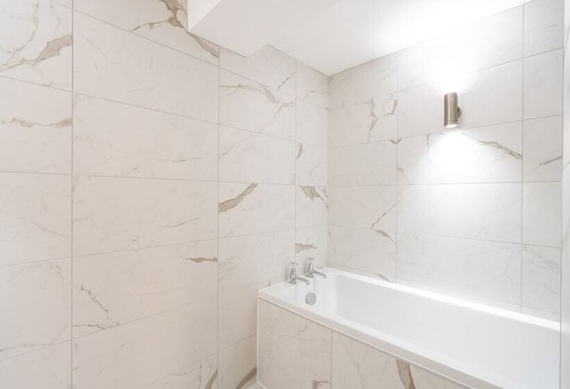 فندق Old Abbey House