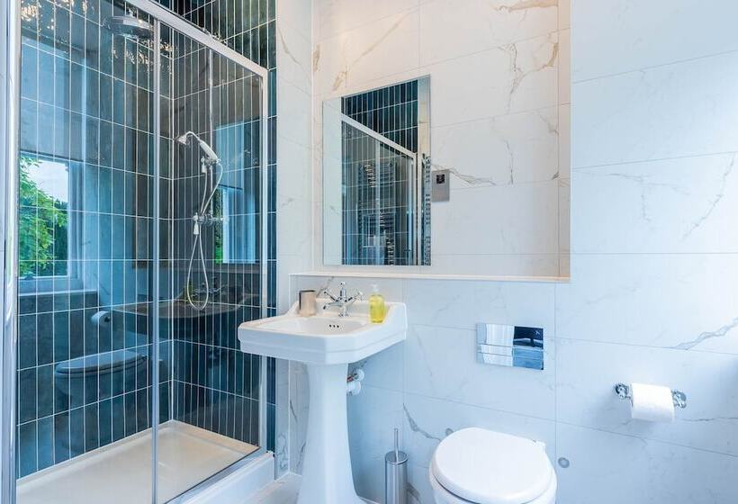 فندق Old Abbey House