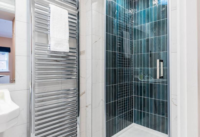 فندق Old Abbey House