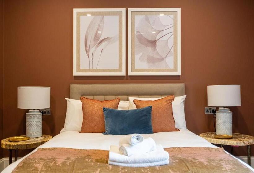 فندق Old Abbey House