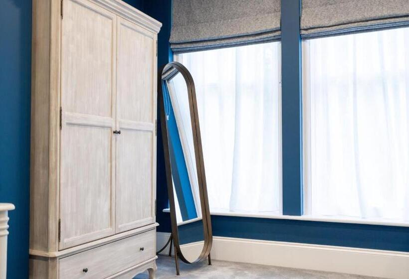 فندق Old Abbey House