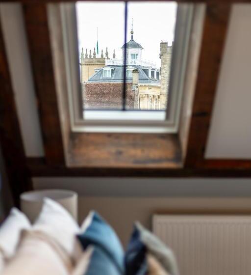 فندق Old Abbey House