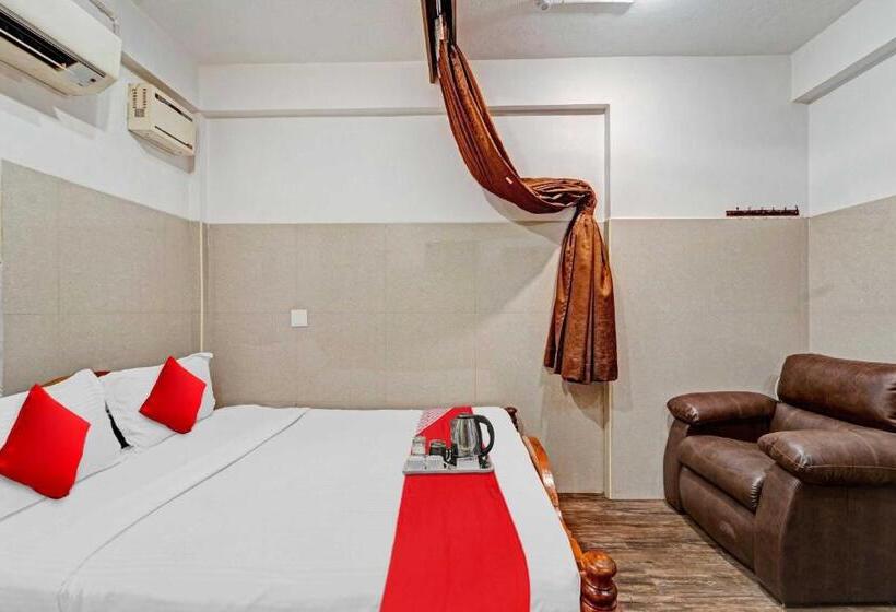 Отель Oyo 81287 Empire Inn