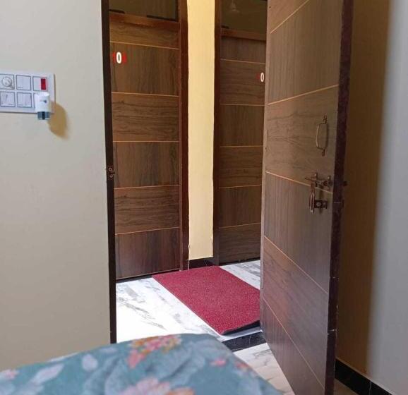 Отель Oyo Dream House