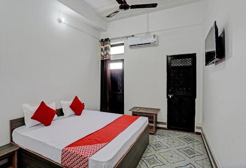 فندق Oyo Flagship Kmps Palace