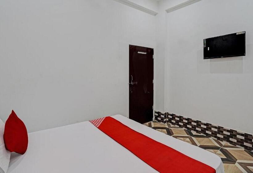 فندق Oyo Flagship Kmps Palace