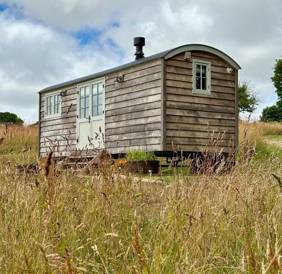 Отель Private And Peaceful Stay In A Luxury Shepherds Hut Near Truro
