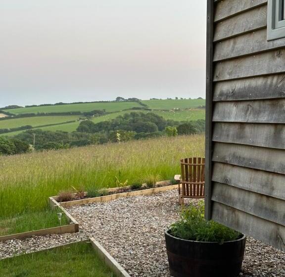 Отель Private And Peaceful Stay In A Luxury Shepherds Hut Near Truro