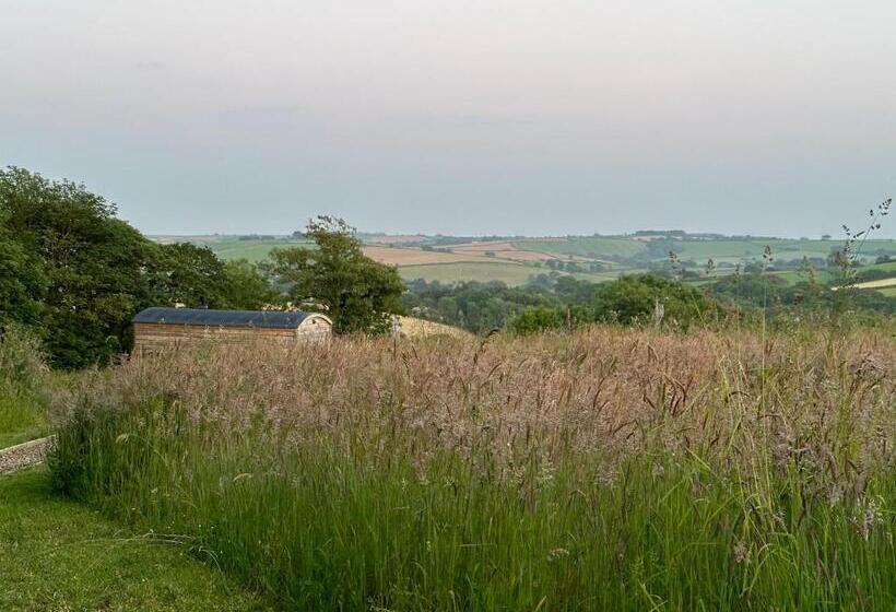 Отель Private And Peaceful Stay In A Luxury Shepherds Hut Near Truro