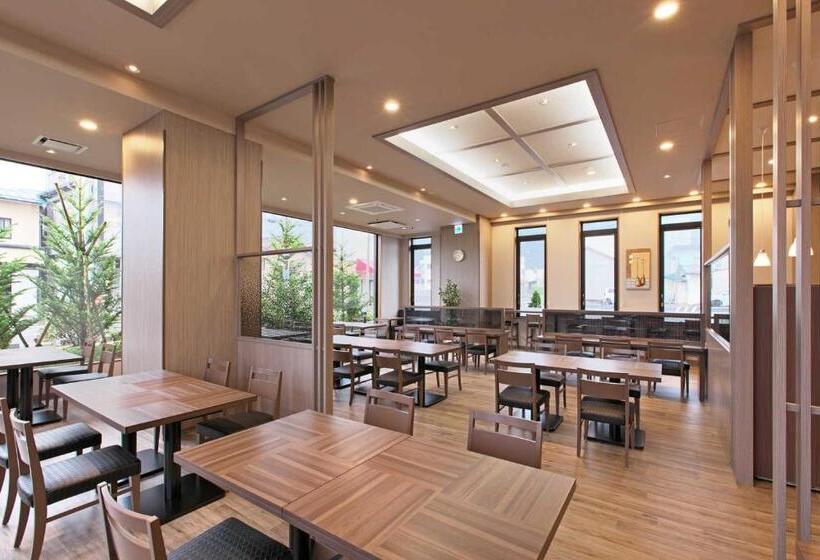 Отель Route Inn Grand Nakano Obuse
