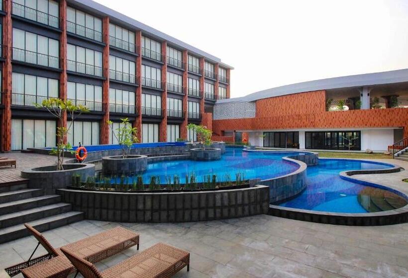 Отель Santika Premiere Linggarjati   Kuningan