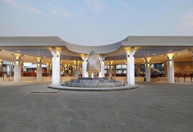 Отель Santika Premiere Linggarjati   Kuningan