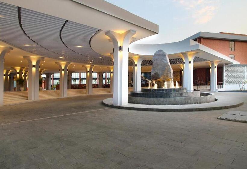 Отель Santika Premiere Linggarjati   Kuningan