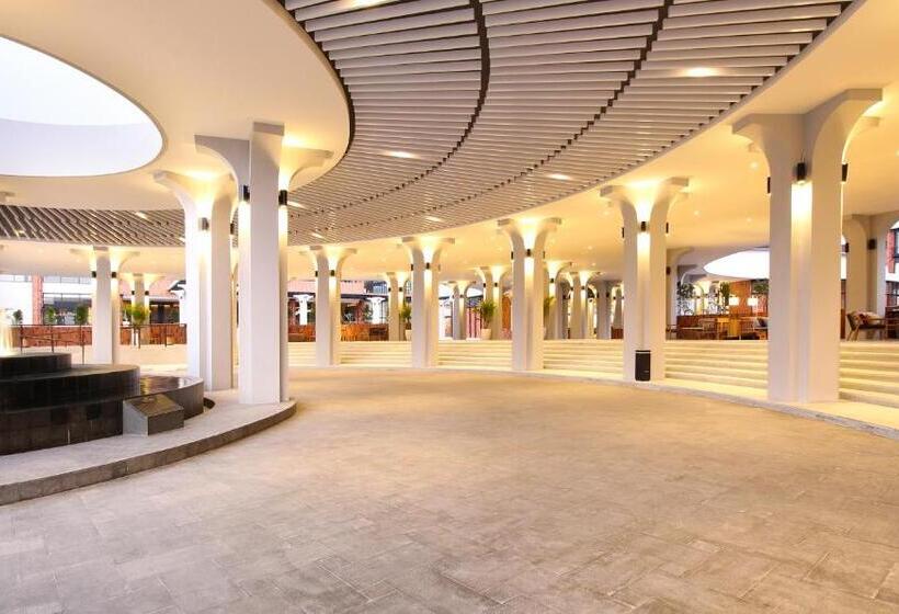 Отель Santika Premiere Linggarjati   Kuningan