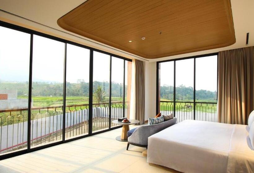 Отель Santika Premiere Linggarjati   Kuningan