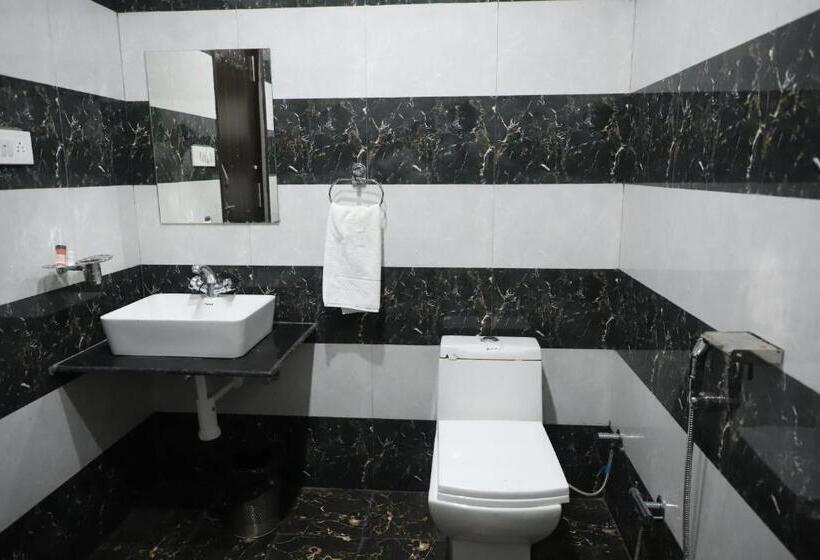 فندق Sunrise   Palace With Rooftop Restaurant