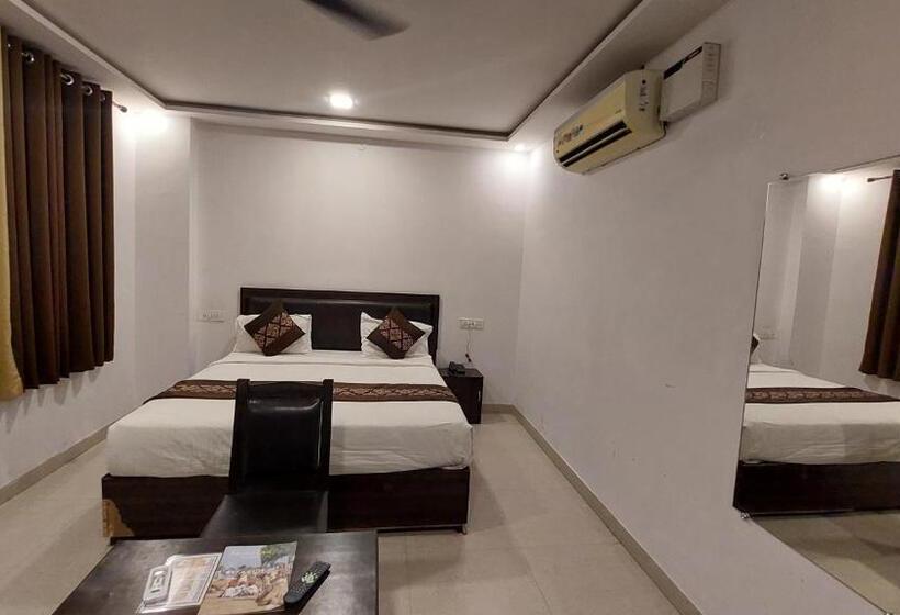 فندق Sunrise   Palace With Rooftop Restaurant