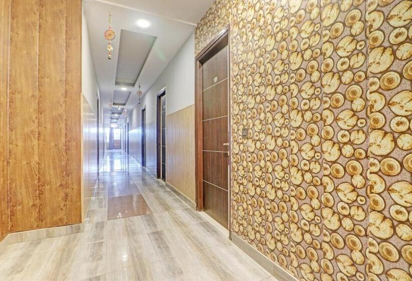 בית מלון כפרי Grand Townhouse