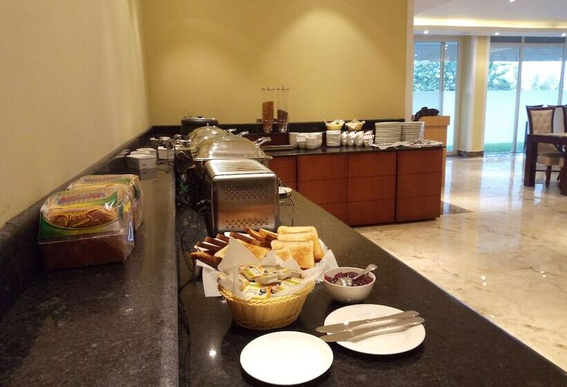 Отель The North Star