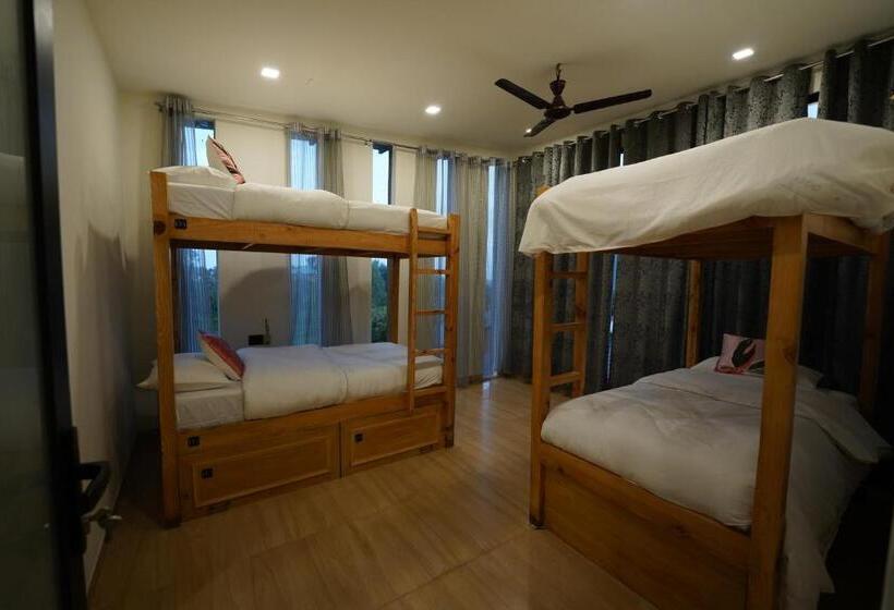 ホテル The Solace Bir