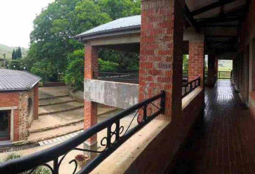 בית מלון כפרי The Water Wheel