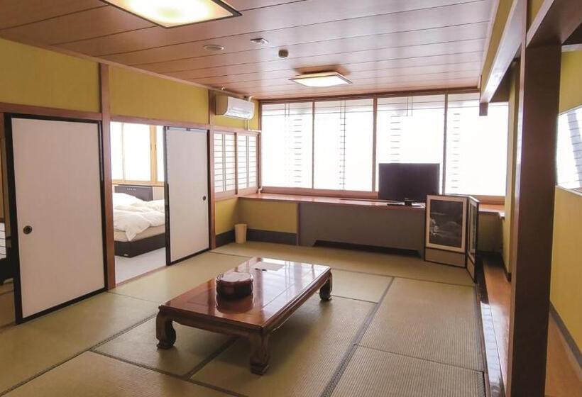 فندق Tonamino Shogawaso Ichimantei