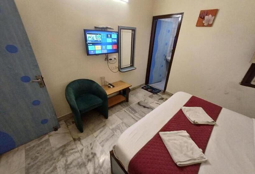 酒店 V Inn Sindhi Camp